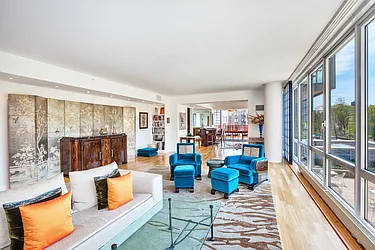 Sold by Isen & Company : Real Estate Advisors