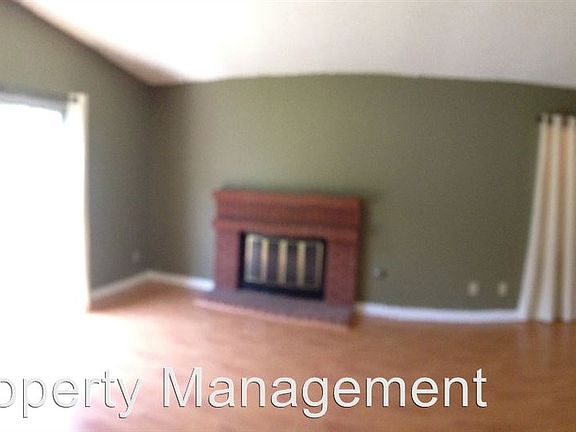 5th image of 652 Lavender Pl