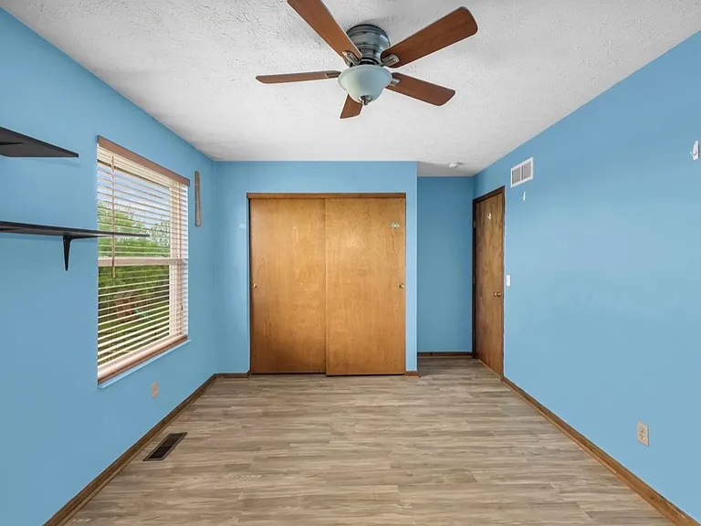 4335 Shandon Dr — Photo 25
