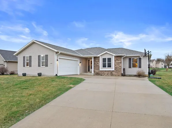 N7996 Woody LANE, Ixonia, WI 53036