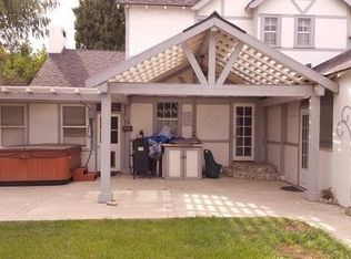 2550 N Towne Ave, Pomona, CA 91767