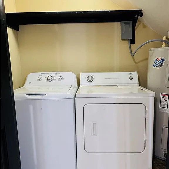 410 S 48th Ln #4 — Photo 4
