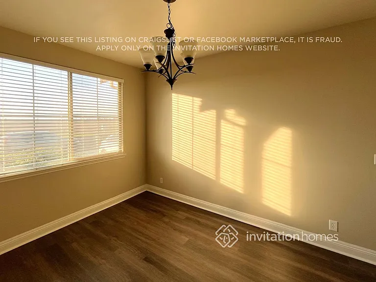 4039 Huston Way — Photo 3