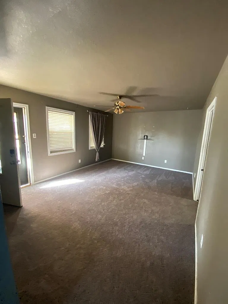 3 bed, 1.0 bath, 1118 sqft, $2,000 — Photo 4