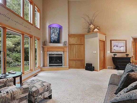 Fire place with lit niche