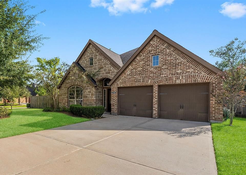 1st image of 196 Pine Crest Cir