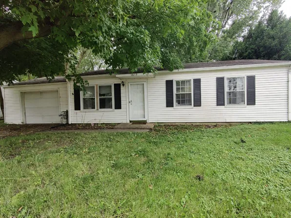 1615 S Mattis Ave, Champaign, IL 61821