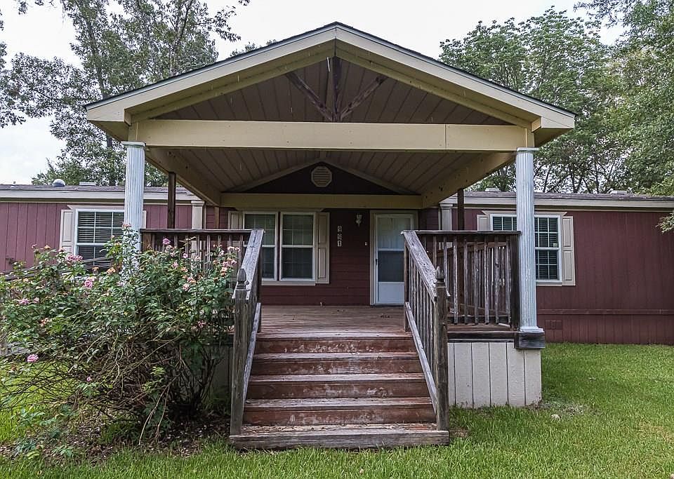 1st image of 991 Hidden Oaks Dr