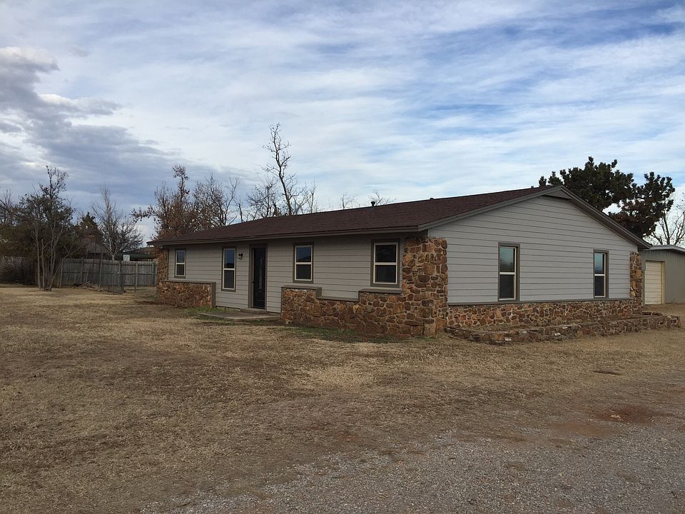 1st image of 3816 Koerner Dr NE