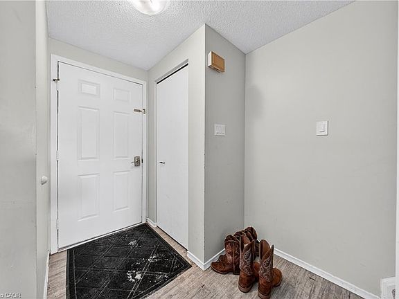 2nd image of 170 Ironwood Rd