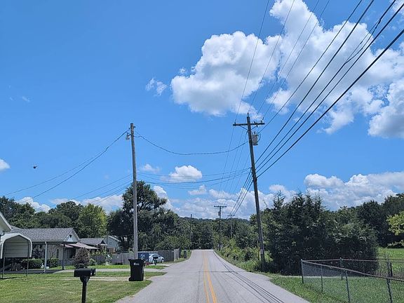 5th image of 640 Bethel Rd