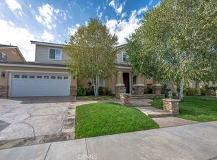 24030 Via Vizcaya, Santa Clarita, CA 91354