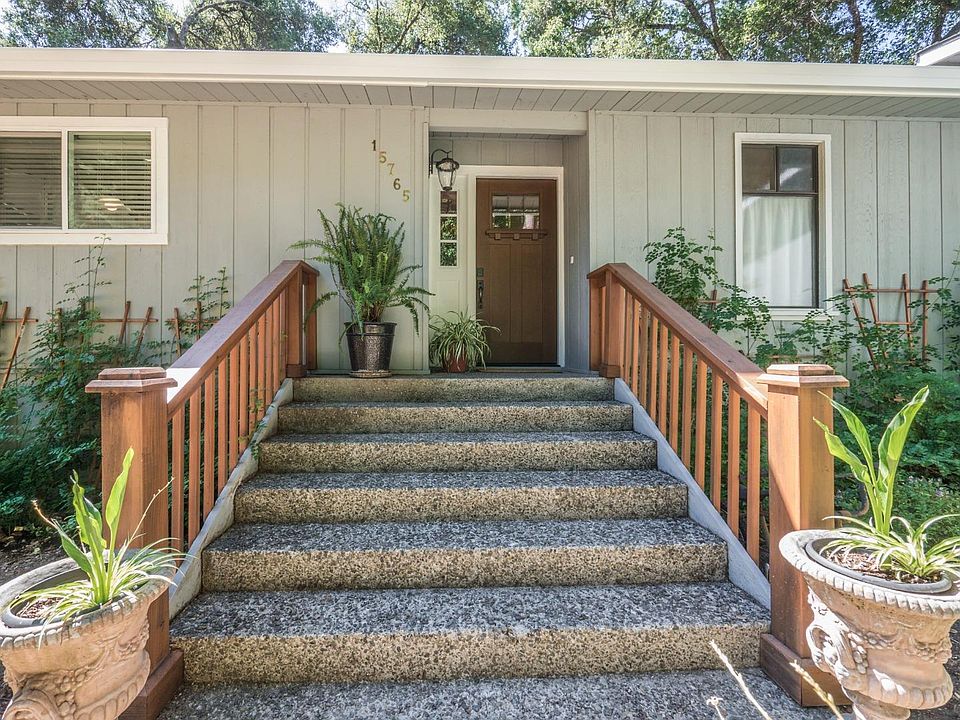 1st image of 15765 Forest Hill Dr