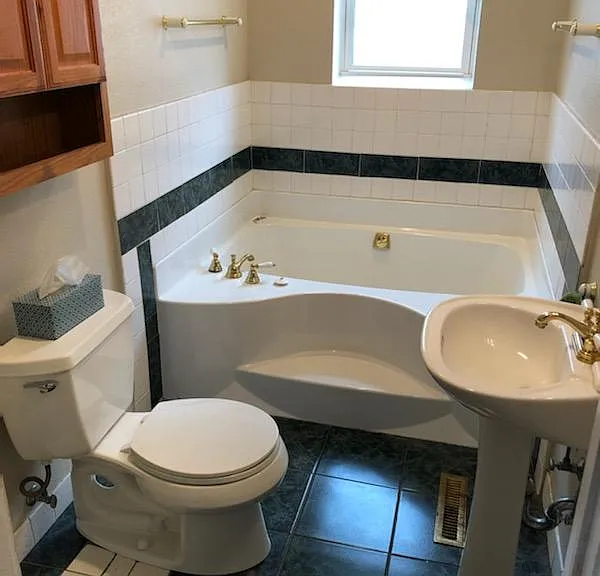 Upstairs Bath