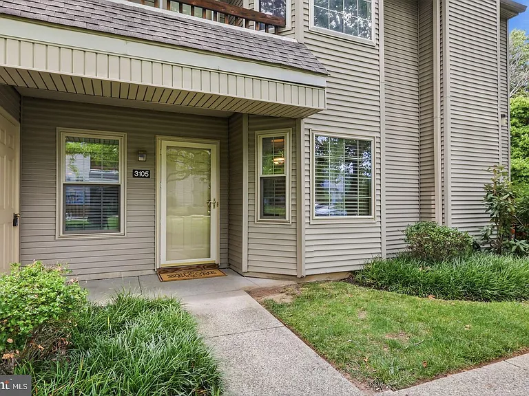 3105 Danbury Ct — Photo 1