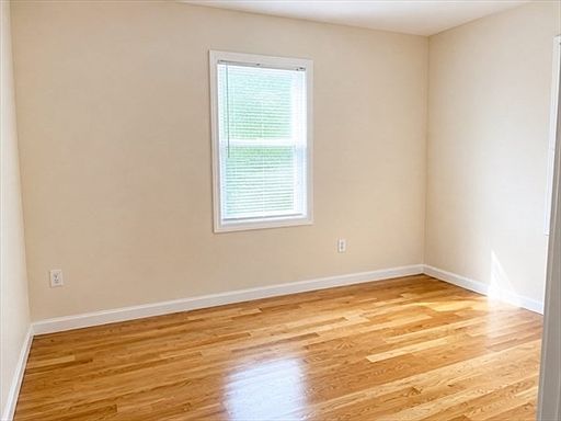 3rd image of 230 Granite St APT 2