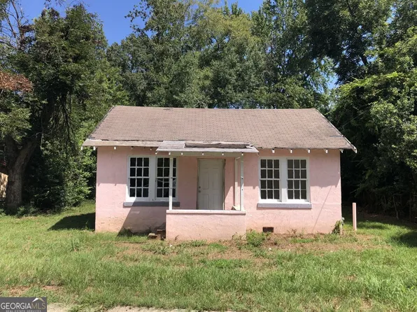 110 Newman Turner St, Sandersville, GA 31082