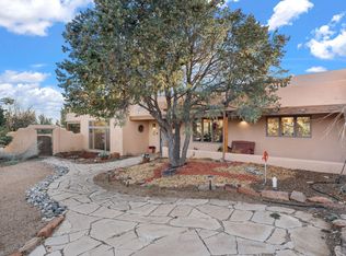 3532 Via Brisa, Santa Fe, NM 87507