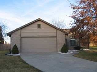 8029 Grayfield Ct, Fort Wayne, IN 46825