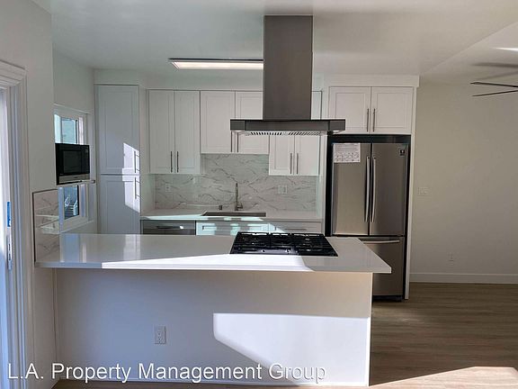 2nd image of 3678 Watseka Ave #4