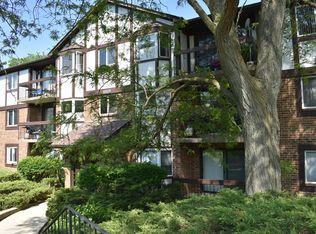 6820 Joliet Rd APT 4, Indian Head Park, IL 60525
