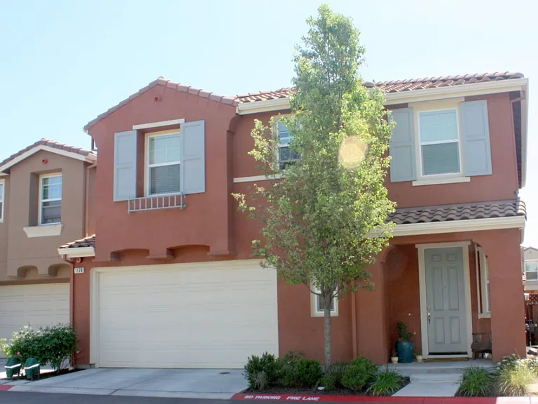 1170 Trailside Cir — Photo 1