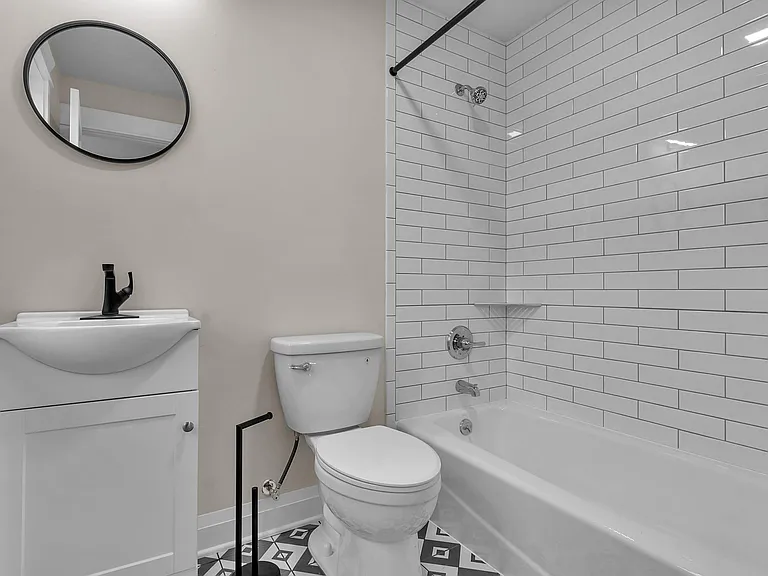 151 Division St #4 — Photo 5
