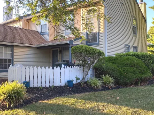 1739 McNelis Dr, Southampton, PA 18966