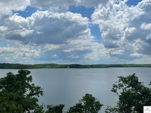 26835 Carefree Ln, Warsaw, MO 65355