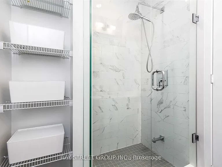 5180 Yonge St #409 — Photo 12