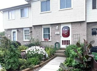 3070 Empire Pl, Niagara Falls, ON L2J3L8