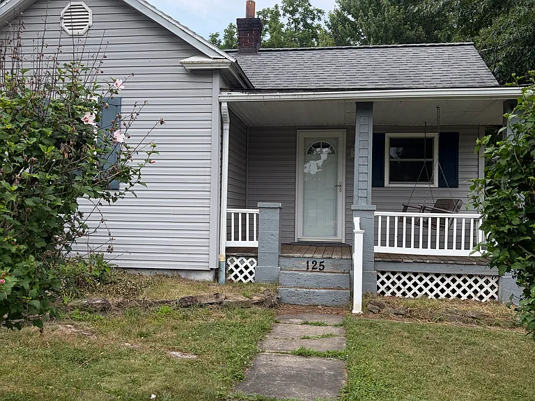 125 Harmony St — Photo 1