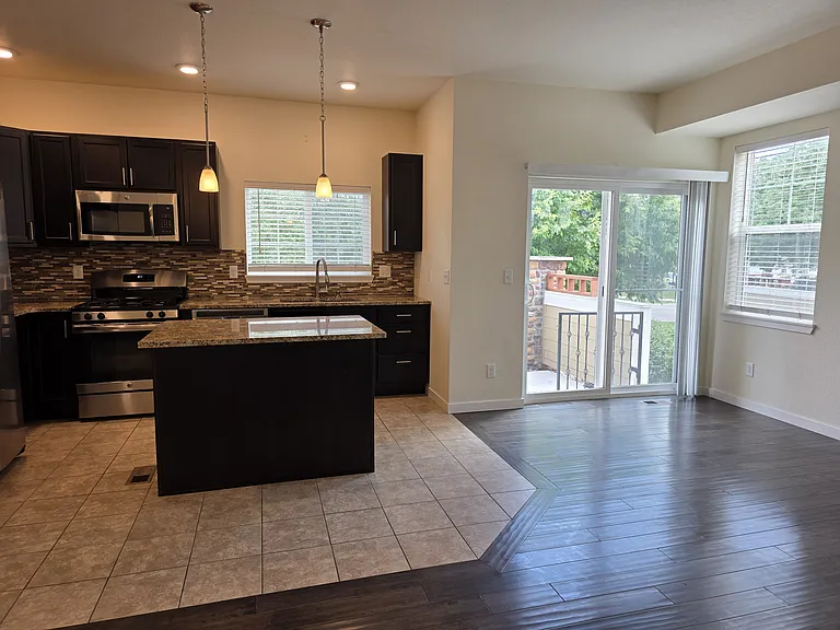 12856 Jasmine St #F — Photo 23