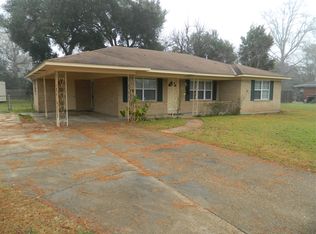 1323 Elizabeth St, Alexandria, LA 71301