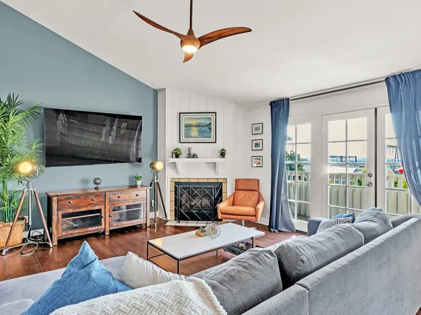 5653 Riley St APT 102, San Diego, CA 92110