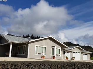 1017 NE Elinor St, Myrtle Creek, OR 97457