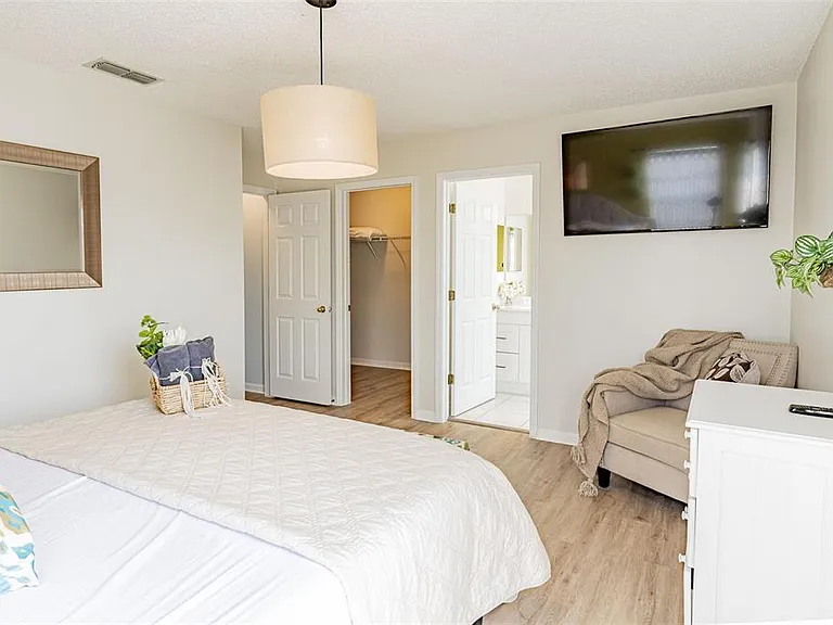 112 Madiera Beach Blvd — Photo 12