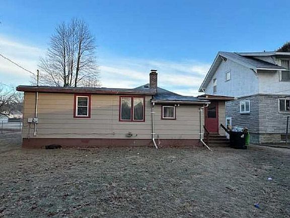 2nd image of 1021 W A St