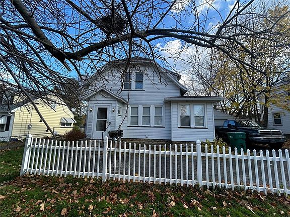2nd image of 125 Windsor Rd