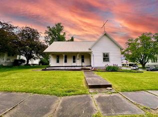 302 W Oak St, North English, IA 52316