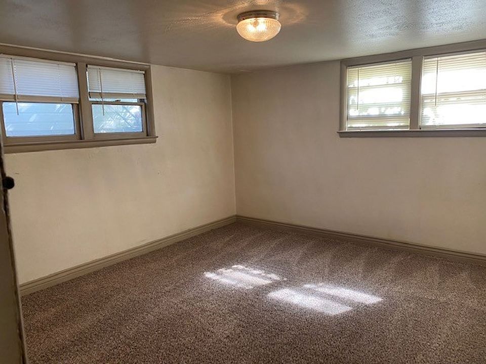 2nd image of 1206 14th Ave #Basement