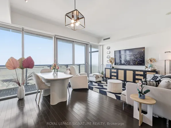 390 Cherry St #2805, Toronto, ON M5A 0E2