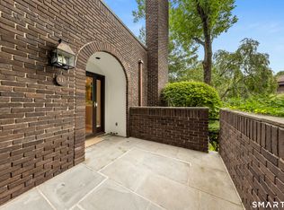 Canaan Close, New Canaan, CT 06840