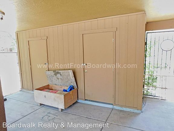 4th image of 384 E Ramona Ave #2