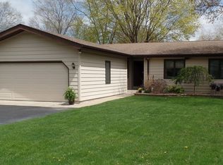 608 McHenry Ave, McHenry, IL