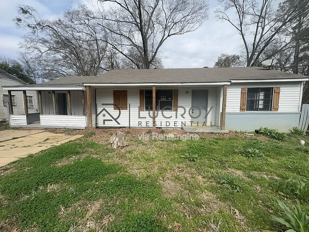 4 bed, 2.0 bath, 1270 sqft, $1,250 — Photo 1