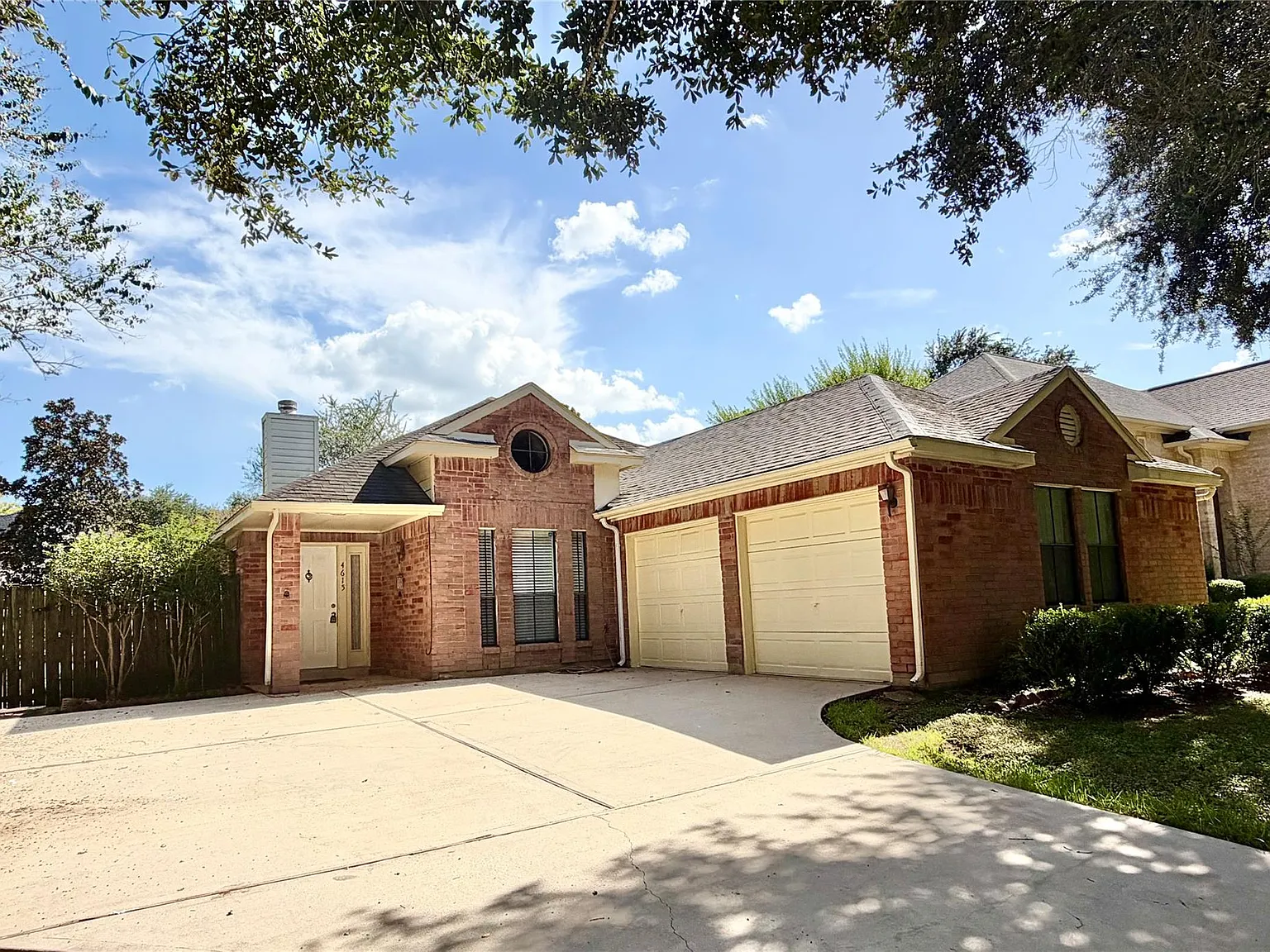 3 bed, 2.0 bath, 1770 sqft, $2,000 — Photo 4