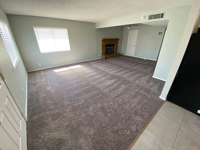 1417 Chestnut St — Photo 2