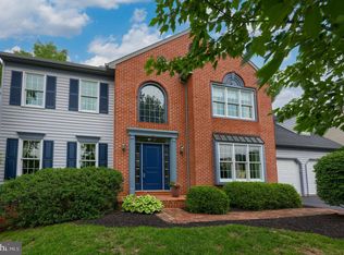 23 Iron Horse Dr, Lititz, PA 17543