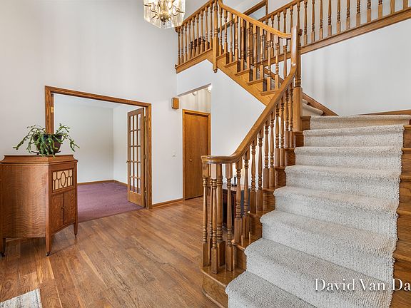 4th image of 6675 Riverside Ln